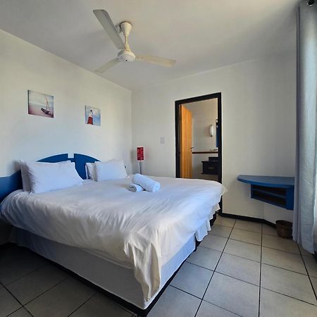 False Bay Inn Strand Exterior foto